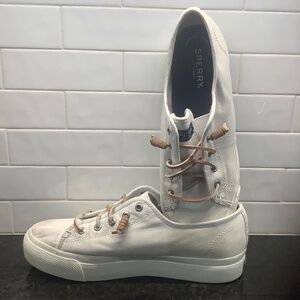 Topsider Tieless White Canvas Boat Shoes Size 8.5
